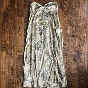 Abercrombie & Fitch Strapless Maxi Dress in White and Olive Green Palm Print